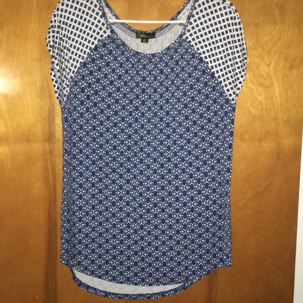Dalia Blue and white top